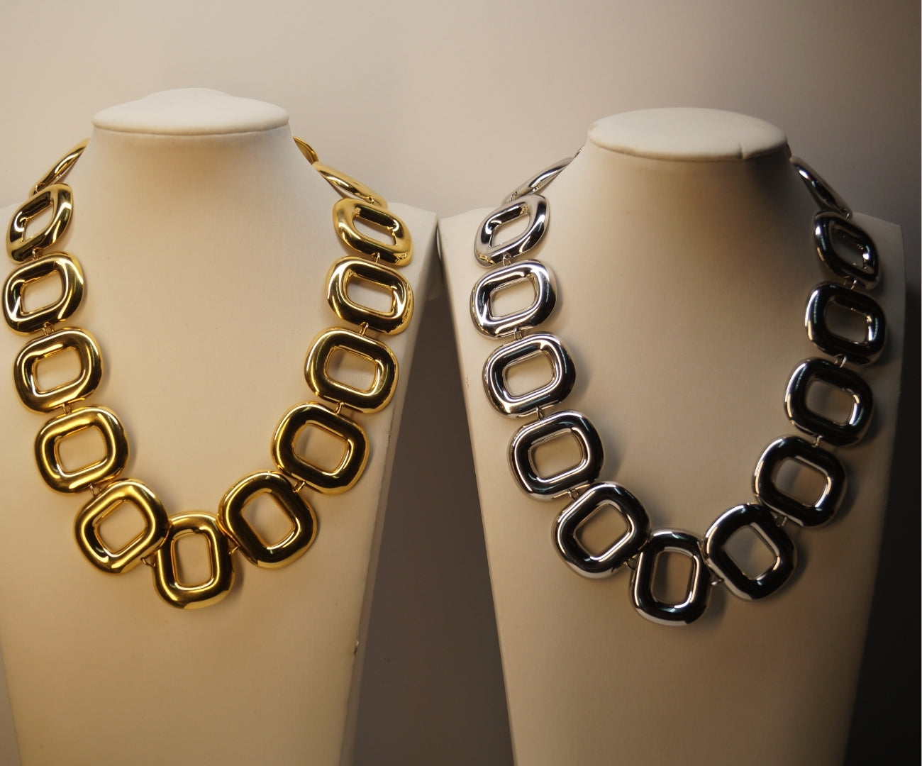 Collar Lia